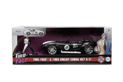 JADA BATMAN SET FIGURINA TWO FACE SI MASINUTA METALICA SHELBY COBRA 427 SCARA 1:32 SuperHeroes ToysZone