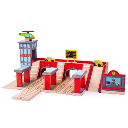 Gara centrala PlayLearn Toys