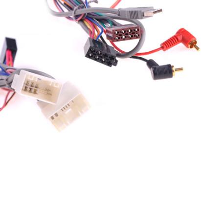 CONECTOR HYUNDAI IX35 USB RCA-ISO-50632 EuroGoods Quality