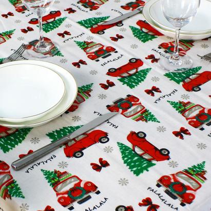 Față de masă de Crăciun - model mașină cu brad - flanel - 132 x 178 cm Best CarHome