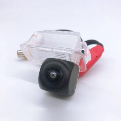 Camera video auto dedicata pentru mersul cu spatele compatibila cu Ford Kuga 2013 deschidere 120 de grade instalare la becul de la numar U1 CarStore Technology