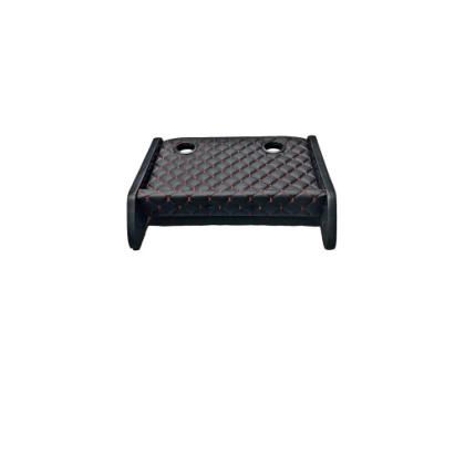 Masa de bord cu 2 suporti pentru pahare ,piele ecologica culoare Negru cusatura Rosie compatibila Citroen Jumper Automotive TrustedCars