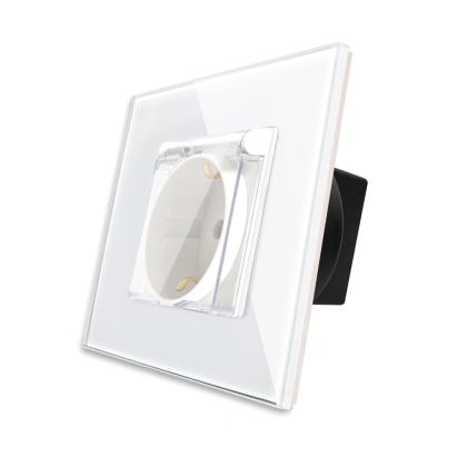 Priza Simpla cu Capac de Protectie cu Rama din Sticla LUXION SmartElectro IntelligentHouse