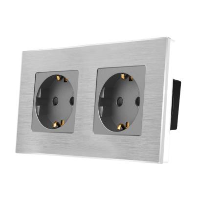 Priza Dubla LUXION cu rama din aluminiu SmartElectro IntelligentHouse