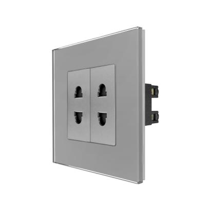 Priza Dubla cu Module Inguste cu Rama din Sticla LUXION SmartElectro IntelligentHouse