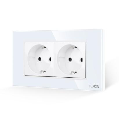 Priza Dubla cu Rama din Sticla LUXION, Standard Italian, 4M SmartElectro IntelligentHouse