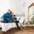 Patura tip hanorac, cu maneci, gluga si buzunare, material plus, marime universala, roz Household NewTrend