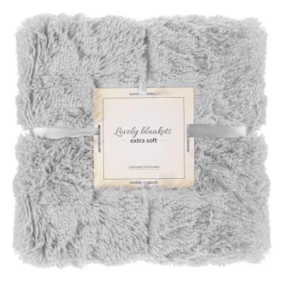 Patura pufoasa si calduroasa pentru 2 persoane, 200x220cm, gri deschis Household NewTrend