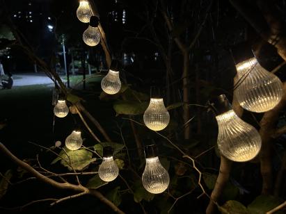 Ghirlanda luminoasa, LED, model Stripes, 10 becuri, 380cm, incarcare solara, lumina alb cald Household NewTrend