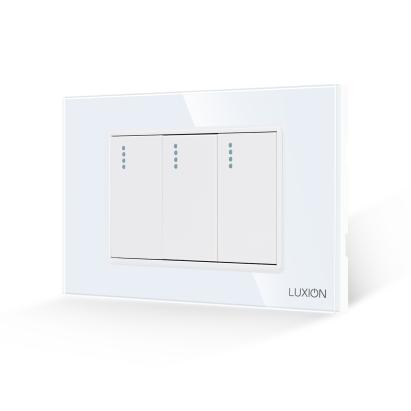 Intrerupator Triplu Mecanic LUXION cu Rama din Sticla, Standard Italian, 3M SmartElectro IntelligentHouse