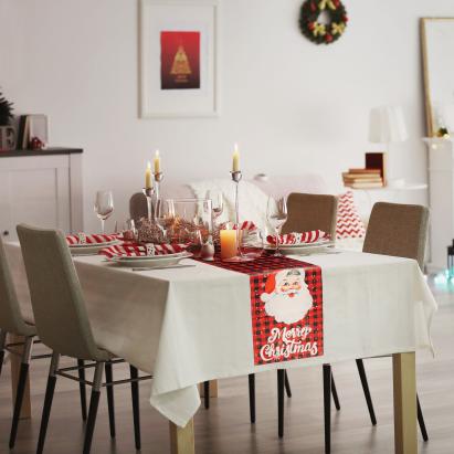Traversă decorativă de masă – model Moș și inscripție „Merry Christmas” – 183 x 33 cm – roșu/negru – poliester Best CarHome