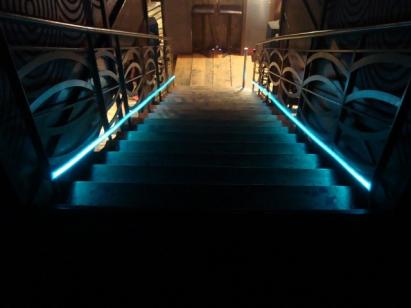 Banda fosforescenta luminoasa autoadeziva glow turquoise latime 2 cm MultiMark GlobalProd