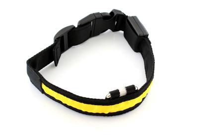 Zgarda iluminata cu LED pentru caine sau pisica, culoare Galben, AVX-AG232B FAVLine Selection