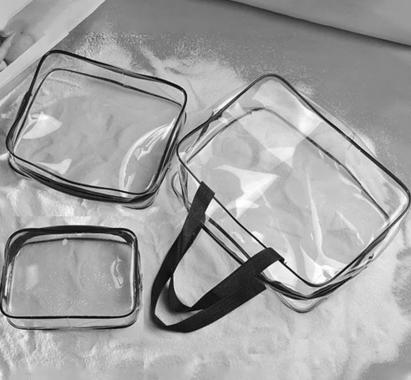 Set 3 organizatoare de cosmetice, transparente, ideale pentru calatorii FAVLine Selection