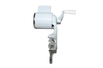 Masina manuala de macinat nuci si fructe uscate Micul Fermier GF-0828