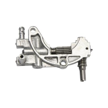 Pompă de ulei cu melc compatibilă pentru drujbă 6900 Micul Pădurar