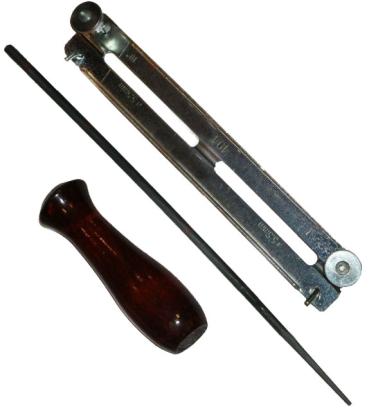 Aparat manual pentru ascuțit lanț drujbă, cu ghidaj și pilă (Blade)