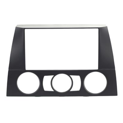 Adaptor rama 2DIN pentru BMW Seria 3 E91 (2004–2012) cu aer conditionat manual