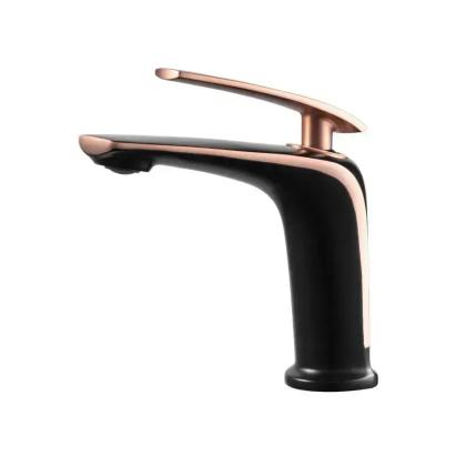 Baterie lavoar baie din alamă sanitară, negru mat cu accente rose gold, 18 cm
