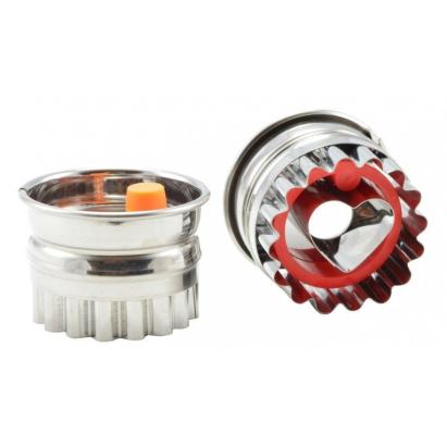 Formă pentru biscuiți cu inimă decupată în centru, 5 cm, din metal și plastic