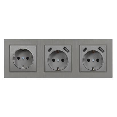 Priză Leziter Nova III cu împământare, USB-A + USB-C, cadru gri