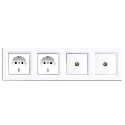 Priză combo Leziter Nova IV: 2 prize cu împământare + 2 prize TV, alb