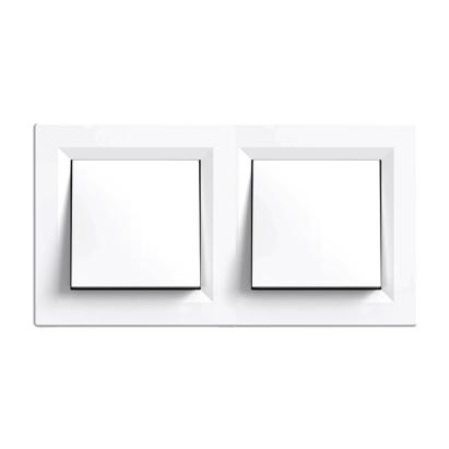 Întrerupător transversal dublu Leziter Nova 107, 10A 250V, alb, cu ramă dublă