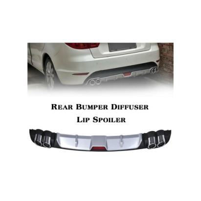 Difuzor bara spate universal 129 cm, cu imitatie evacuare, ABS negru-argintiu