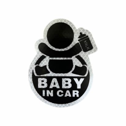 Abțibild auto „Baby in Car” reflectorizant, fond alb, pentru geam