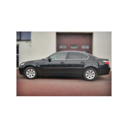 Set 4 bandouri protectie usa pentru BMW Seria 5 E60 sedan (2003–2009), negru satinat
