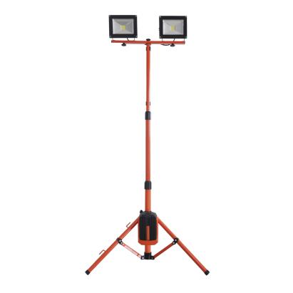 Stand cu 2 proiectoare LED Redback 40V, 2x20W, trepied reglabil, solo