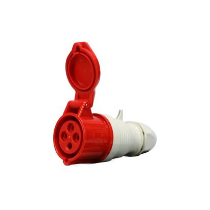 Cuplă industrială 32A, 4 poli, 400V, IP44, pentru conexiuni electrice sigure