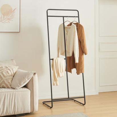 Cuier tip stativ Sandviken din oțel negru, 166x63x48 cm, 3 bare