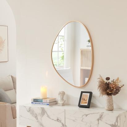 Oglindă de perete aurie 75x53 cm, formă picătură, [en.casa]