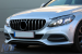 Grilă tip GT crom/neagră potrivită pentru Mercedes Clasa C W205 sedan, S205 break, C205 coupe 2014-2018 cu deschidere pentru cameră Performance AutoTuning