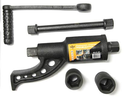 Cheie pentru desfacut roti camion cu reductor 32-33 mm, 3500 Nm