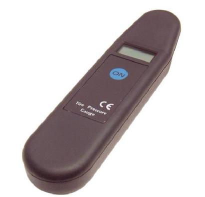 Manometru presiune aer Carpoint digital 7 bari , de plastic , lungime 145,50 mm