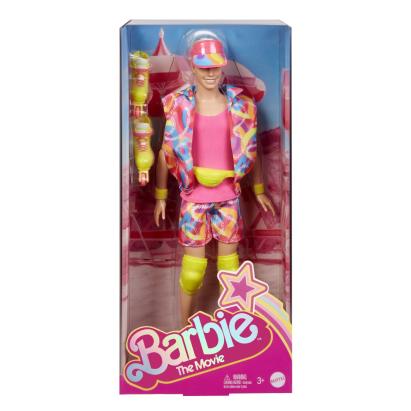 Păpușă Barbie The Movie Ken cu patine cu rotile și ținută retro