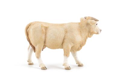Figurină vacă Blonde d’Aquitaine Papo, realistă, pictată manual