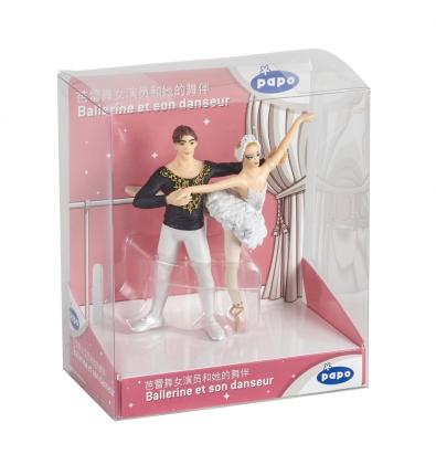 Set figurine Papo Balerina si partenerul ei pentru joc si colectie