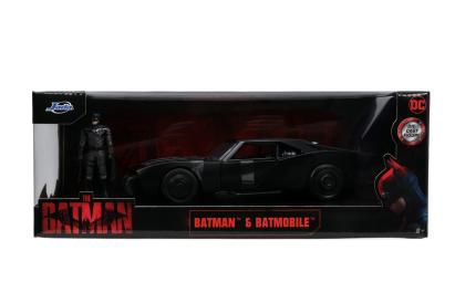 Masinuta Batman Batmobile 2022 din metal cu figurina, scara 1:24