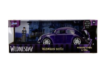 Set metalic Wednesday cu Volkswagen Beetle 1:24 si figurina 7 cm