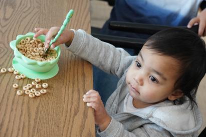 SET 2 CASTRONELE CU VENTUZA SILICON MELII MODEL DINOZAUR