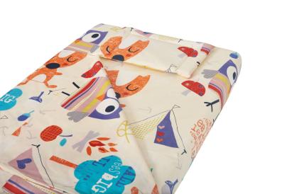 Lenjerie pentru patut bebe SomnArt crem, 3 piese, model Bufnite Mari