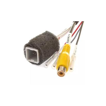 Adaptor intrare cameră marșarier pentru Mitsubishi cu navigație originală RL-MIT