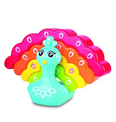 Jucarie de stivuit Paun colorat pentru bebelusi 12 luni+, 4 piese