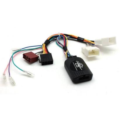 Adaptor comenzi volan Connects2 pentru Mitsubishi Pajero/Shogun cu Rockford Fosgate