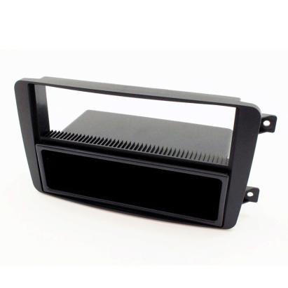 Rama adaptoare 1DIN Connects2 pentru Mercedes C, CLK, Vito si Viano