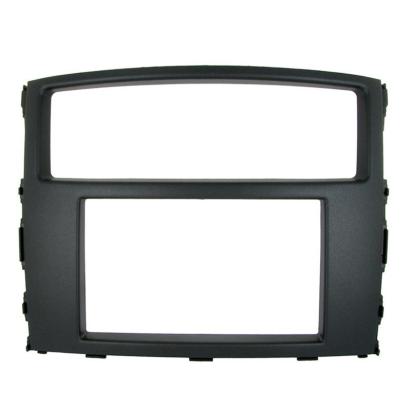 Rama adaptoare 1DIN Connects2 pentru Mitsubishi Pajero si Shogun 2006+