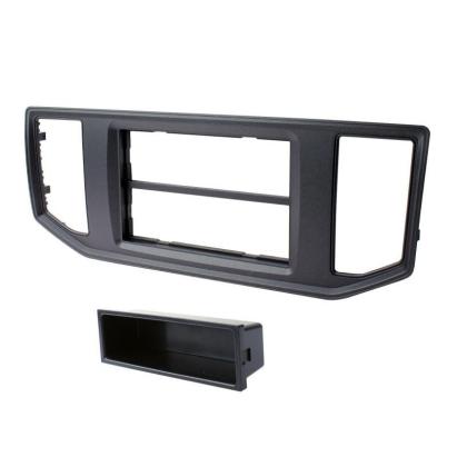 Rama adaptoare 2DIN Connects2 pentru Volkswagen Crafter 2017+, negru mat